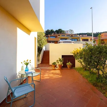 Sun Flat - A 5 Minuti E Giardino Relax 帕劳